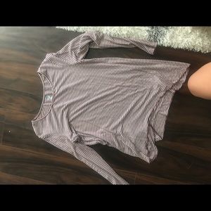 Lightly worn old navy shirt!